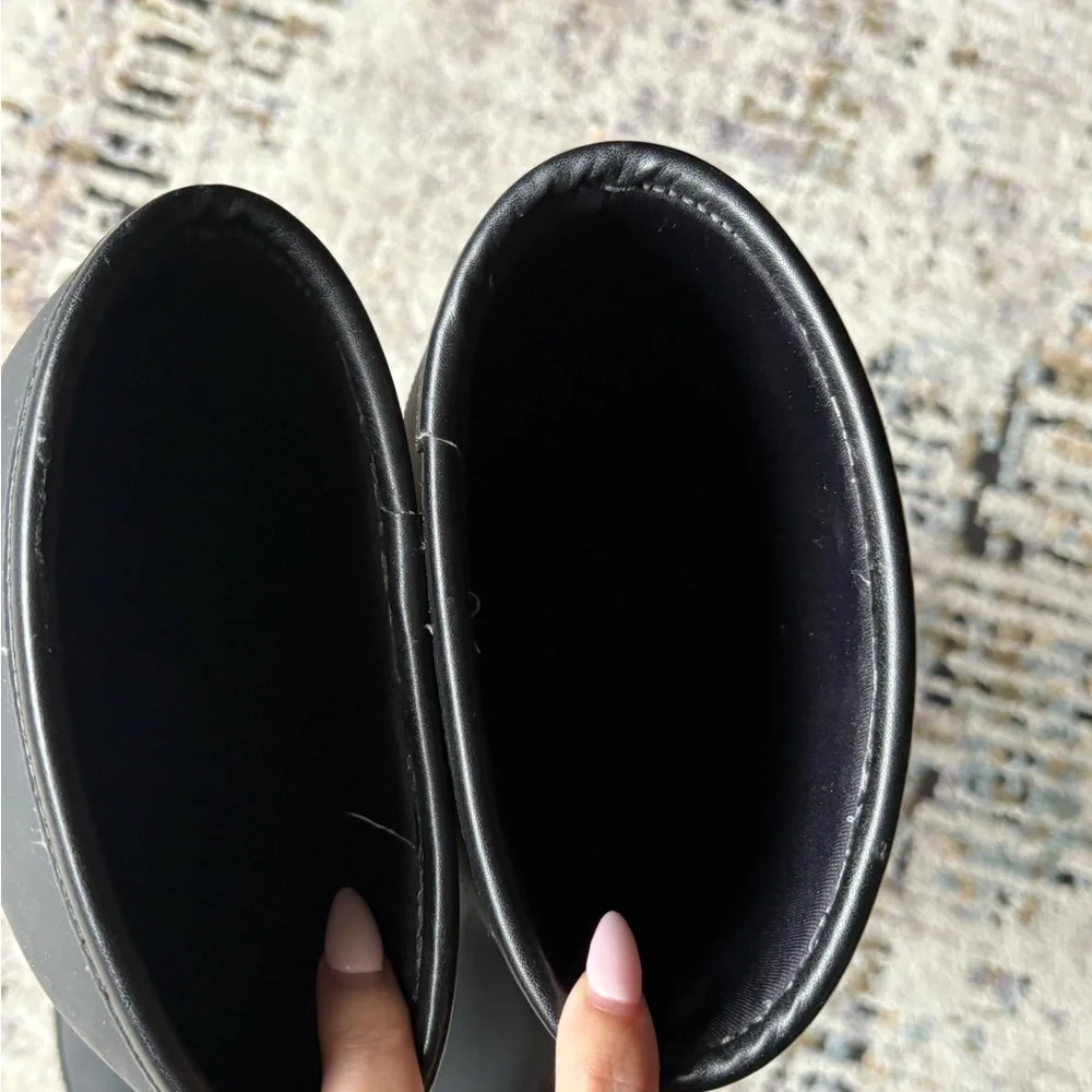 Gucci Black Rubber Guccisma Wellington Boot, Embossed Monogram, Insulated Inside - Picture 10 of 16